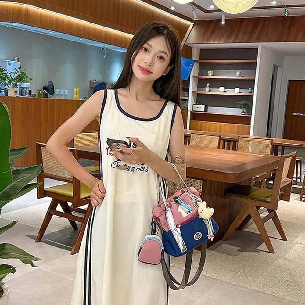 

Portable Mountaineering Crossbody Bag Embroidery Large Capacity Nylon Shoulder Pouch Lightweight Quick Drying
