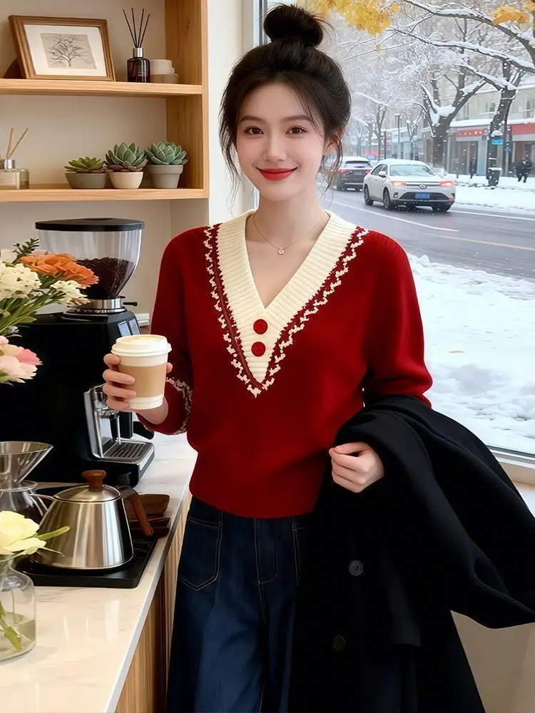 

Collar Color Red Long Sleeved Sweater Knitted Sweater 2025 Autumn/Winter New Fashionable Temperament Pullover top for Commuting
