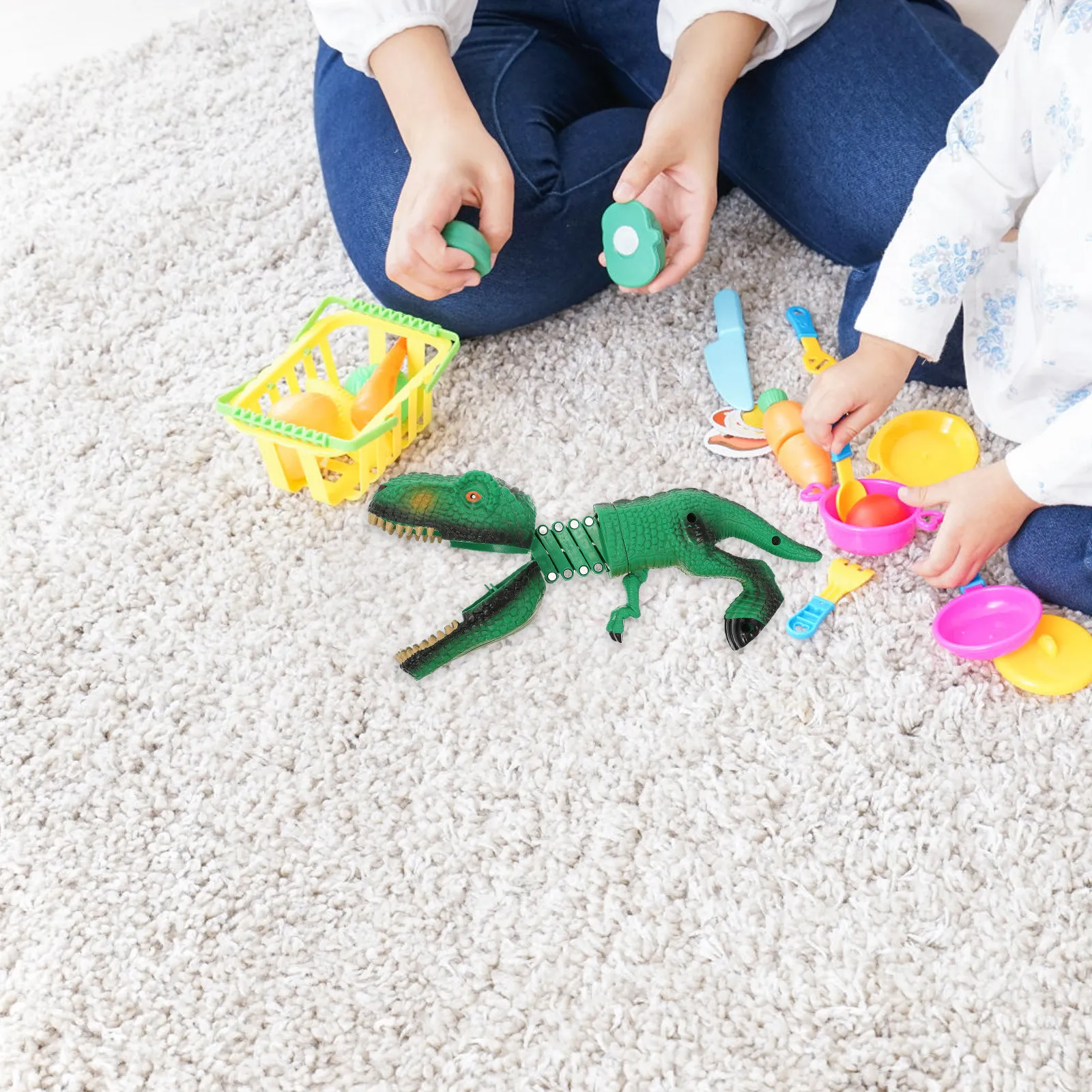 

Spring Manipulator Clip Plaything Cartoon Animal Shaped Plastic Bite Game for Kids Finger Family Fun Creative Prank