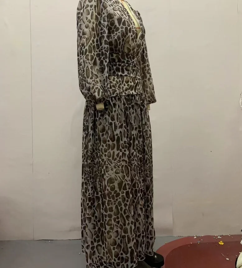 レディース V ネック ウエスト締めスリムフィット不規則なヒョウ柄ロングドレス、エレガントなサマーウエスト締め A ラインドレス女性用