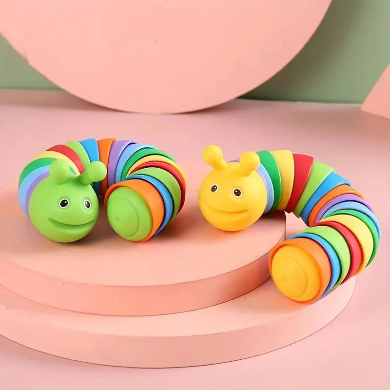 Interactive Moving Caterpillar Cat Toy - No Batteries, Safe Plastic, Random Colors for Indoor/Outdoor Play