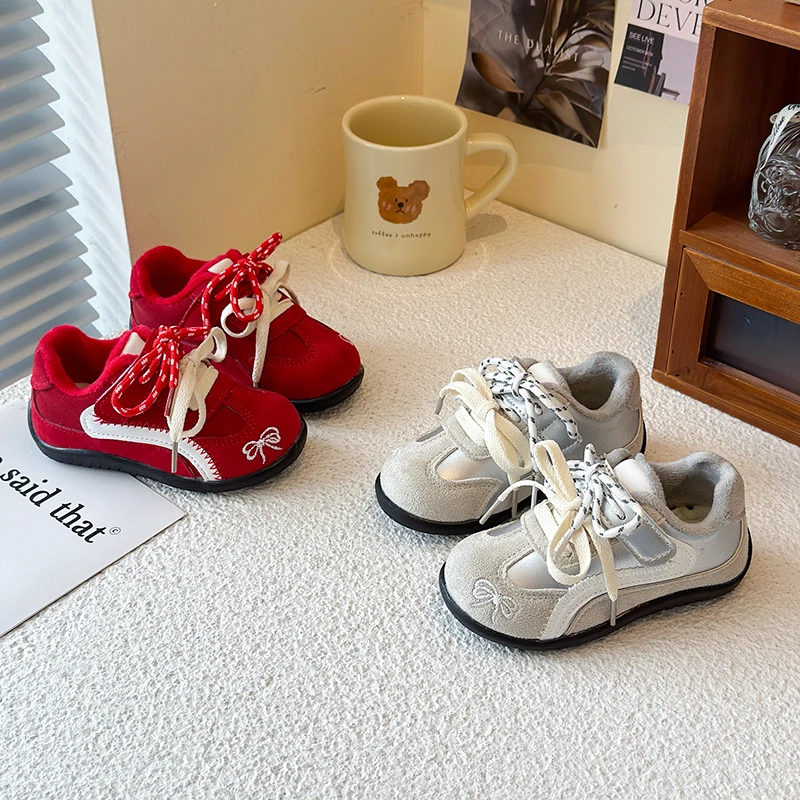 

Women's New Lightweight, Comfortable and Simple Style Round Toe Flat Heel Casual Cross Buckle Lace-Up Board Shoes