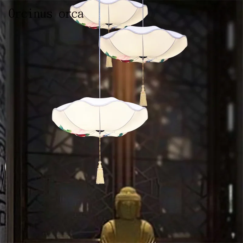 

New Chinese style hand-painted lotus leaf lanterns chandeliers restaurants Chinese style classical cloth lamps