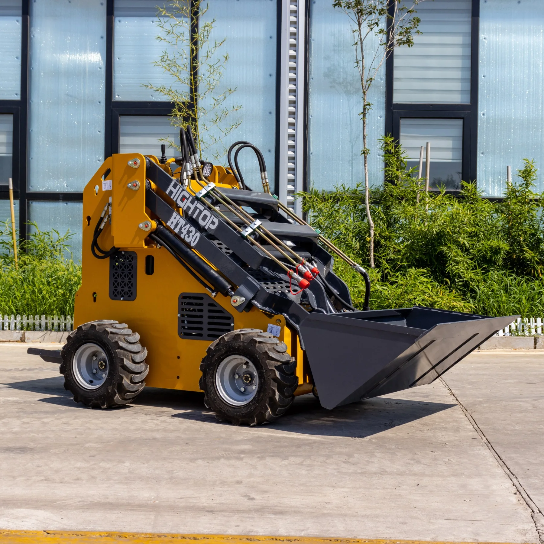 Minicaricabatteria elettrico con telecomando per 150 metri