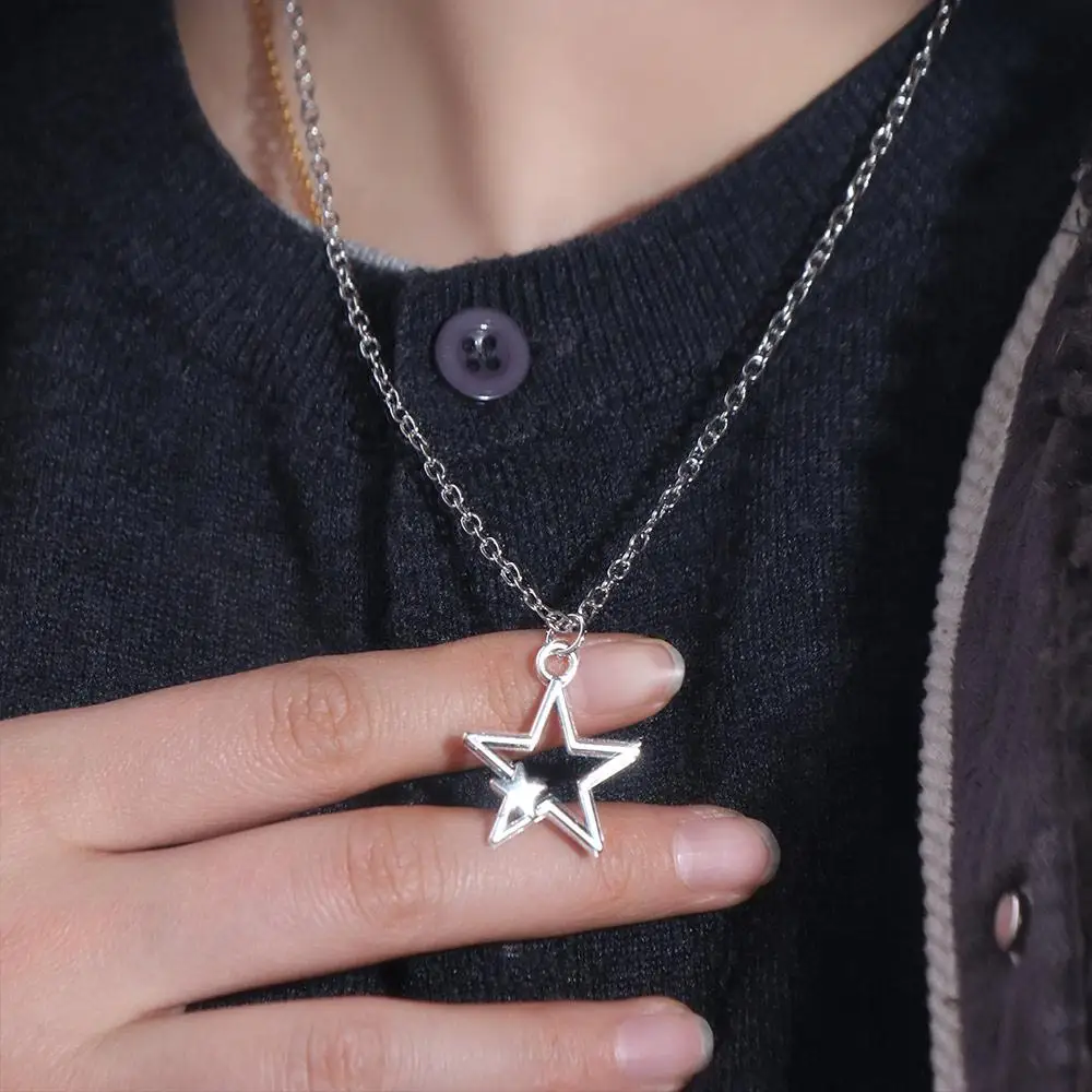 

Y2K Korean Vintage Pentagram Necklace Hollow Choker Alloy Star Pendant Necklace Aesthetic Punk Korean Clavicle Chain Party