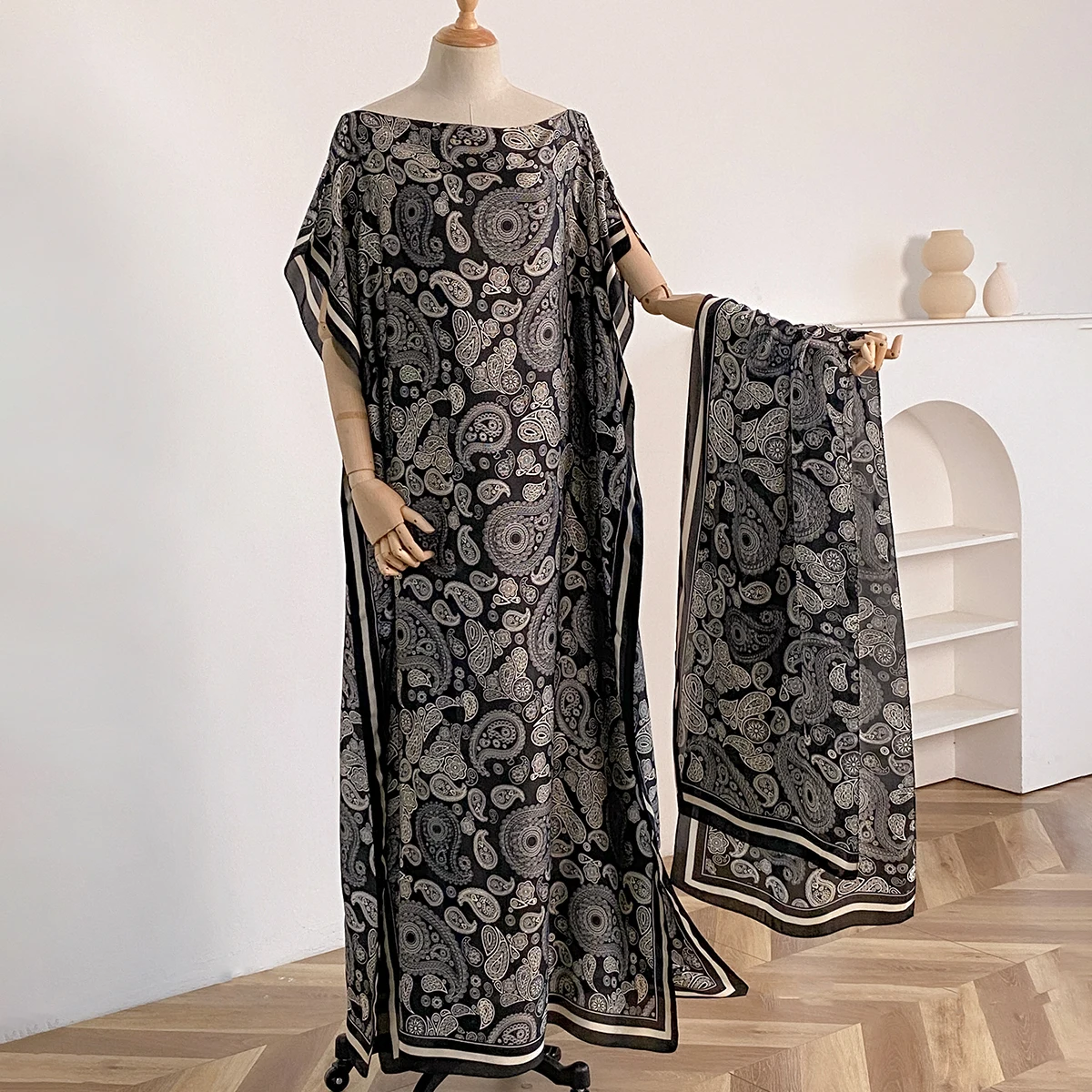 

Latest Paisley Fashion Oversize African Women Clothing Dubai Dashiki Abaya Free Size Print Design With Scarf Loose Long Dress