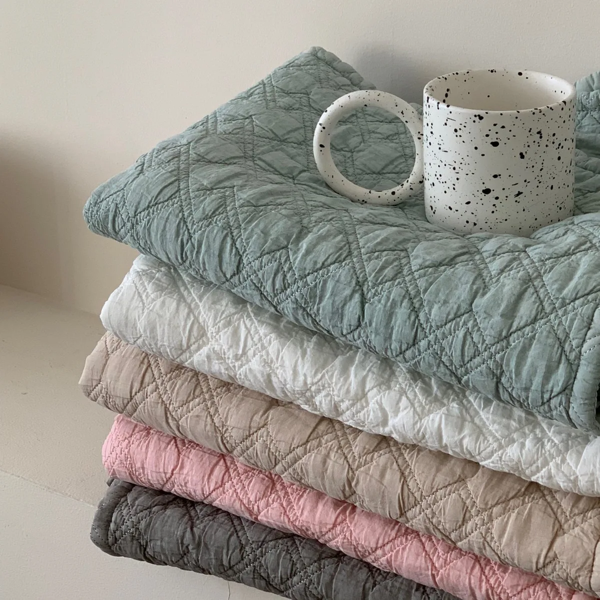 

Soft Sanding Washed Cotton Quilts Queen Size 3PC Set Solid Color Plaid Quilted Bedspread Coverlet Lightweight Breathable Blanket