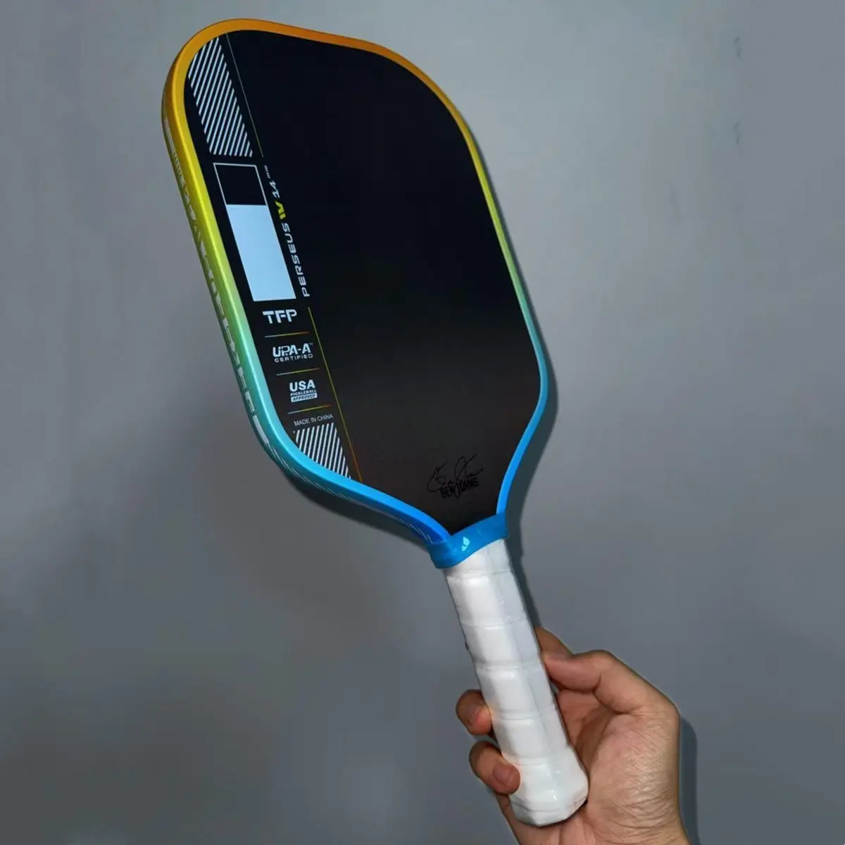 

Professional Carbon Fiber Hot-Pressed Pickleball Paddle, Ideal for Competition and Training