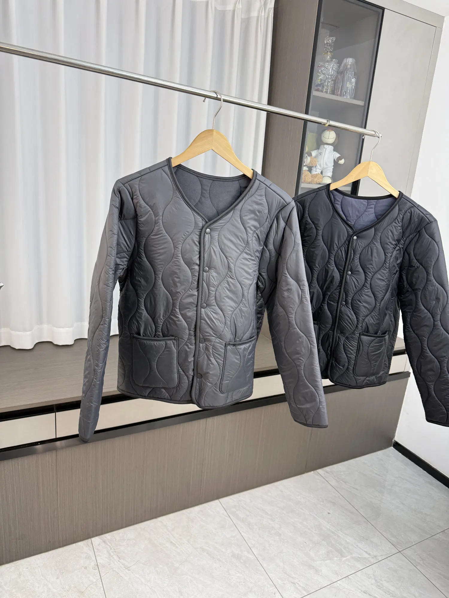 

Thiened Cotton Jaet Men's Faion Urban Sle Warm Windproof Versatile Inner Match Autumn Winter Long Sve Regular Length