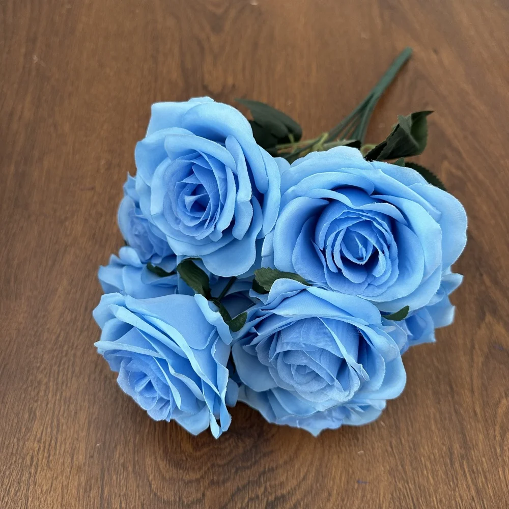 Wunderschöner 9-Kopf-Rosenstrauß, künstliche Blume, blaue Seide, gefälschte Rosen, Brautstrauß, Heim- und Raumdekoration, Hochzeit, Desktop – Detail 8
