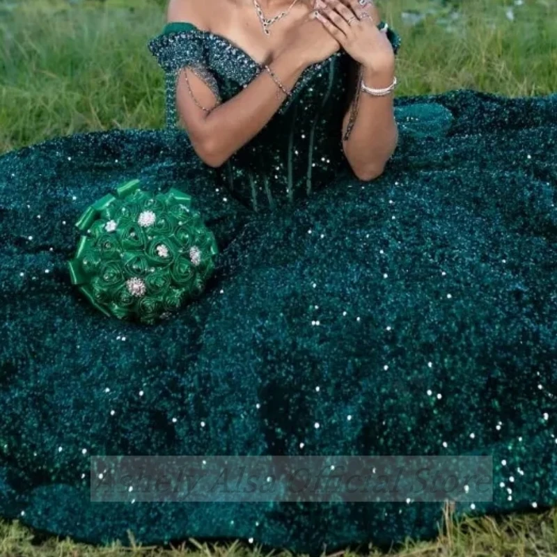 Customized Emerald Sequined Quinceanera Dresses Princess Sweet 16 Years Girl Birthday Party Dresses Beads Vestidos 15 De Proms