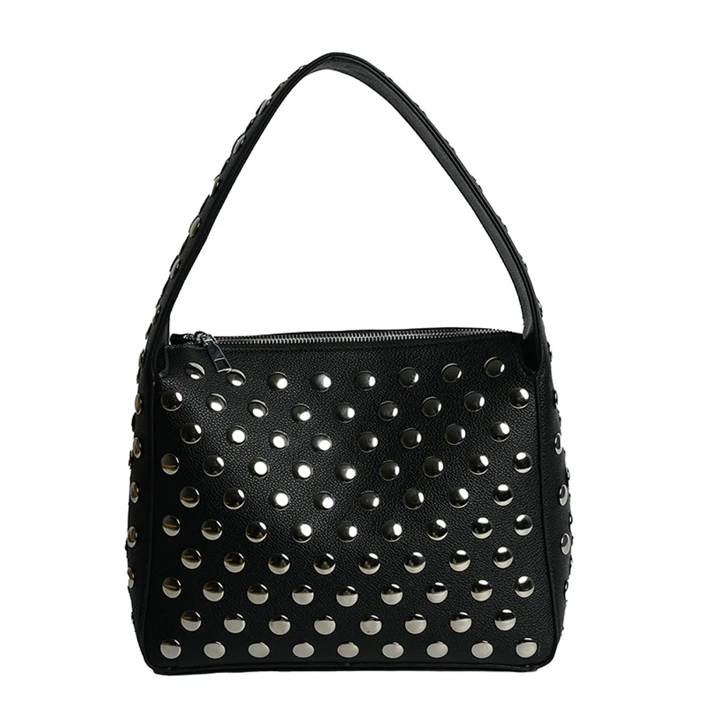 

Хит продаж, женская большая вместительная новая повседневная персонализированная модная универсальная сумка на плечо с заклепками в мотоциклетном стиле