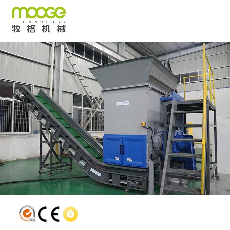 DutySingle Shaft Big Capacity Plastic Shredder / Shredding Machine For Waste Plastic Recycling