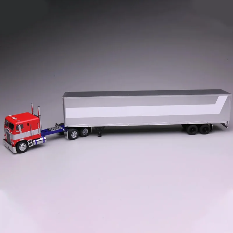 596 Model 1:64 Freightliner FLT 86 Cabover with Container Trailer