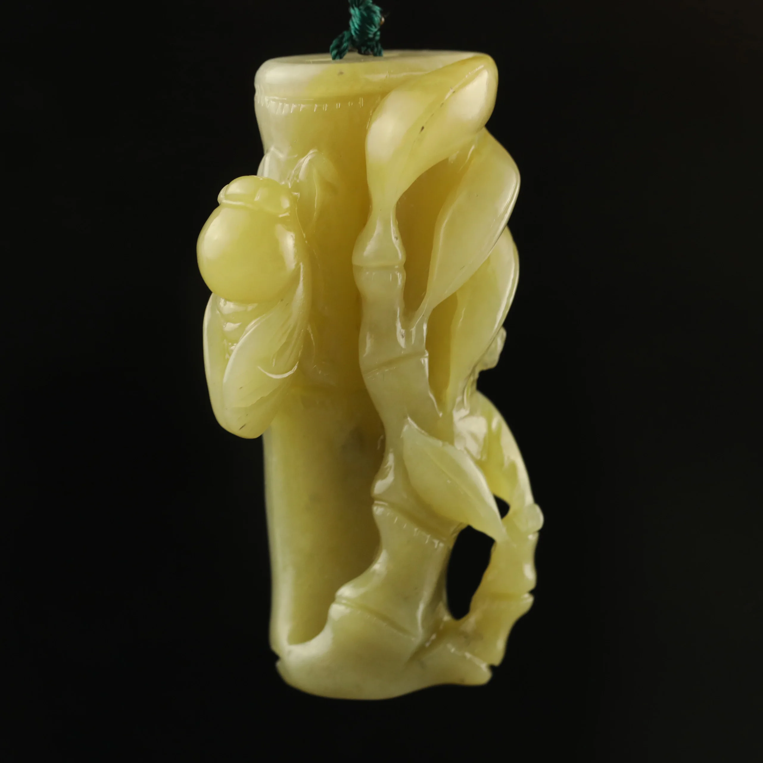 الصين القديمة الطبيعية اليشم الهيتي منحوتة الزيز الرائع على قلادة الخشب هدية لطيفة # 38