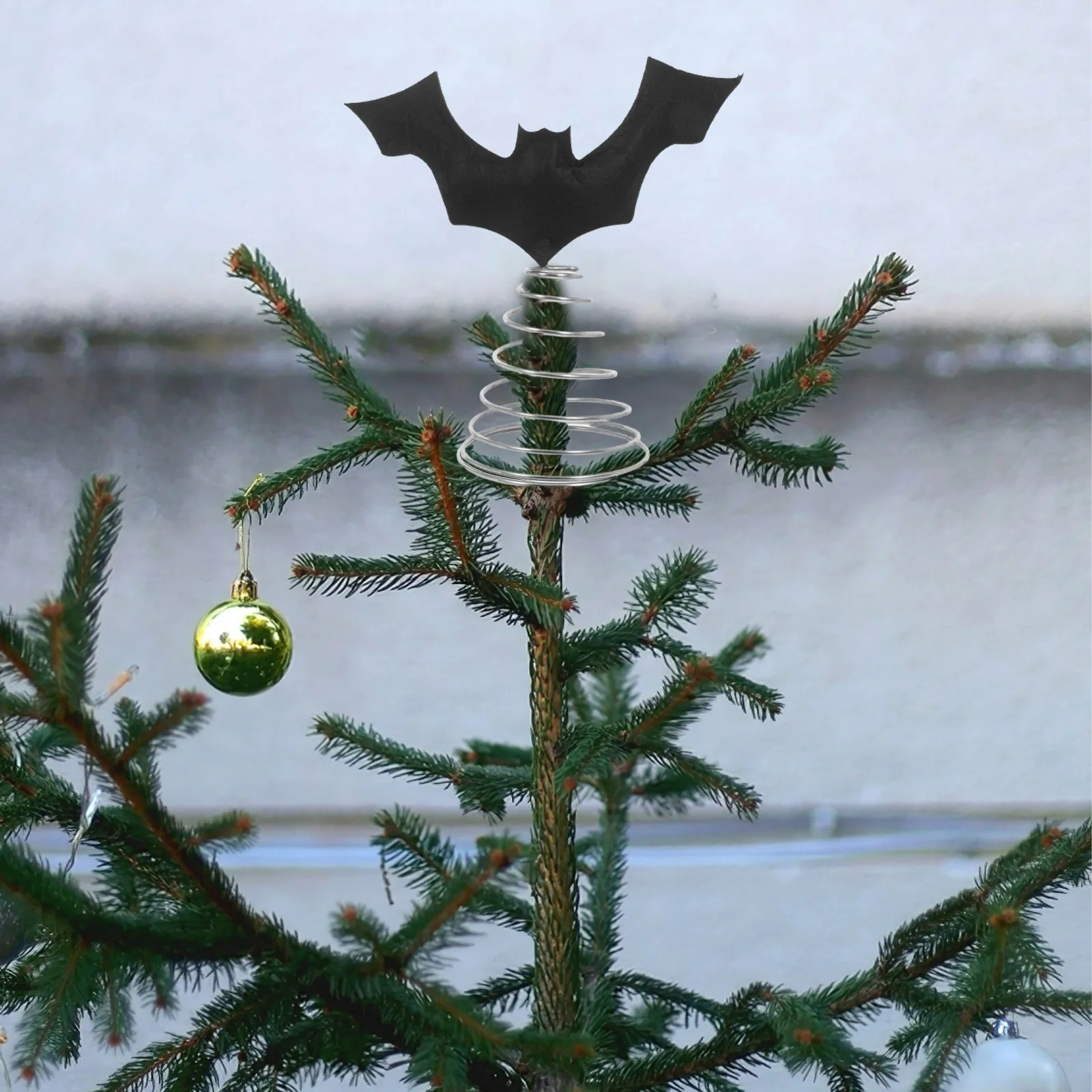 

Halloween Bat Tree Topper Black Metal Rustic Scary Ornament Halloween Party Photo Booth Props Haunted House Party Trick Toy