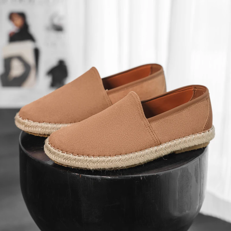 Fashionable and Comfortable Casual Footwear 2026 Autumn Outdoor Anti Slip Flats Vintage Straw Woven Slip On Male Shoes for Daily
