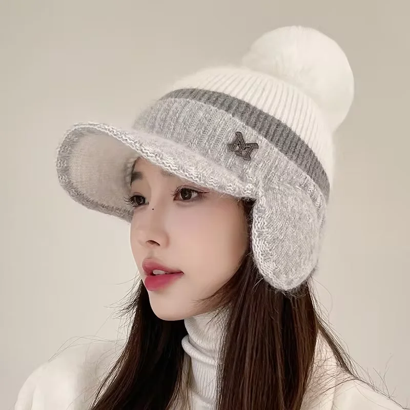 M Letter Women Winter Octagonal cap Outdoor Cycling Ear Protection Warmth Peaked Cap Casual Fashion Sun hat Bomber Hats