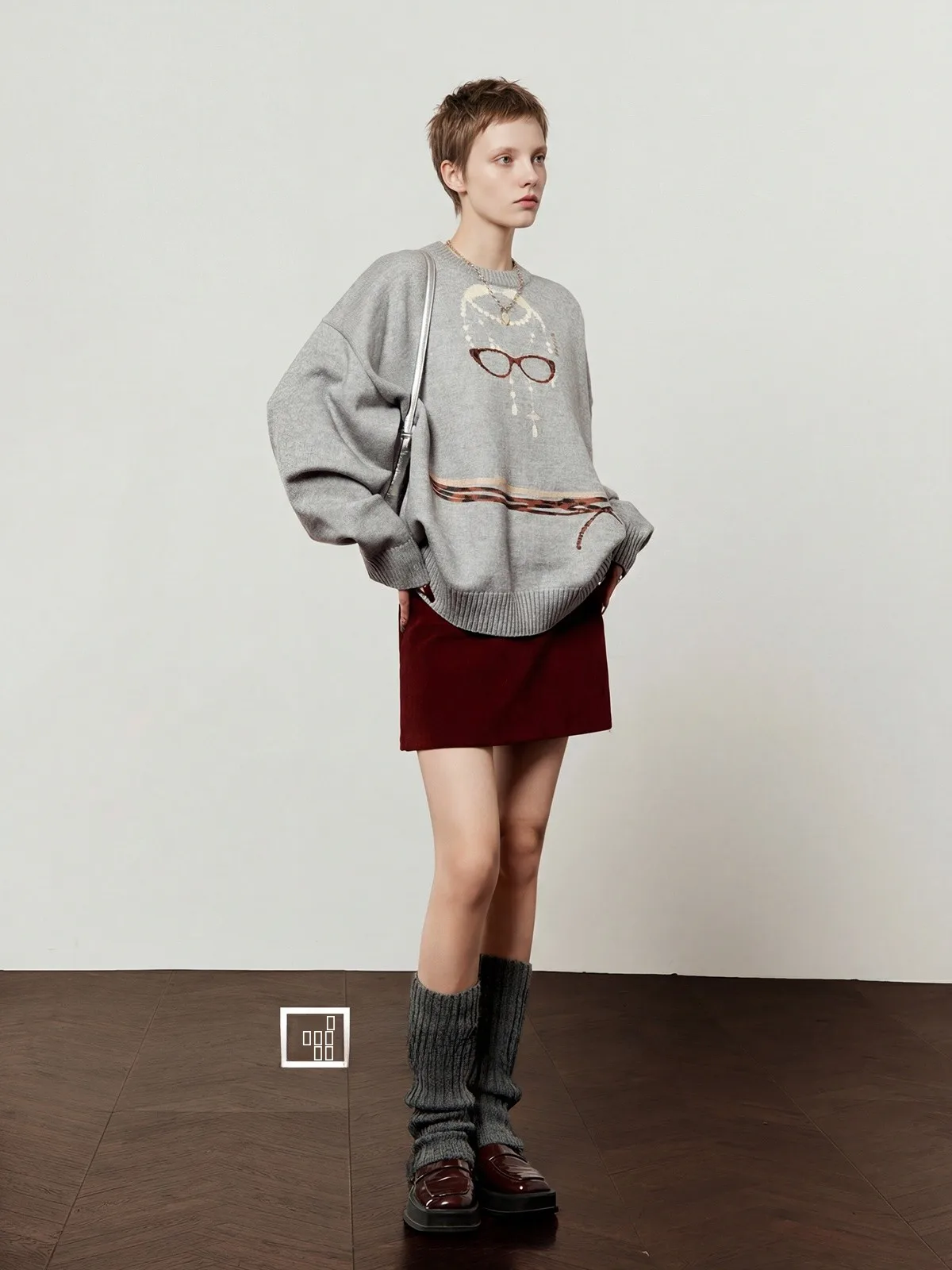 

Свободный женский вязаный свитер с цветочным принтом, повседневный, весенний, новинка, с аксессуарами-цепочками от Zhou Li Wu