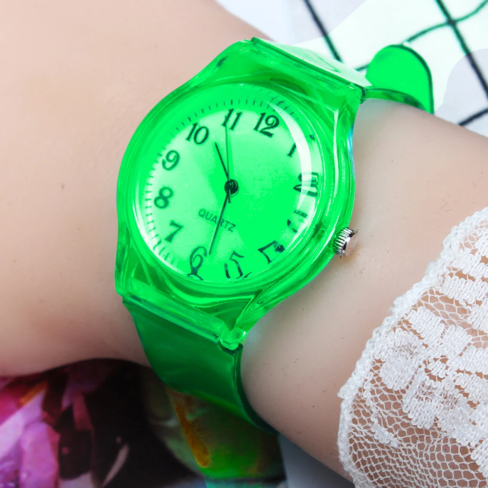 Montre en silicone ultra-mince pour femme, bracelet couleur bonbon, simple hler mentalement, cadeau de loisirs transparent