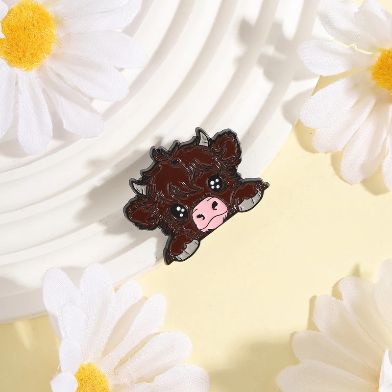 Hochlandrind Cartoon Emaille-Anstecknadel Niedliche Flauschige Langhaarige Braune Kuh Broschen Rucksack Revers Abzeichen Tierschmuck Geschenk für Freunde – Detail 9