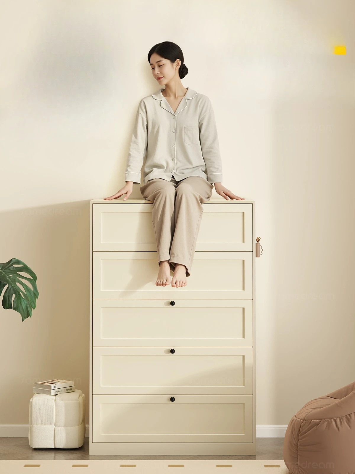 

Steel, wrought iron, chest of drawers, bedroom, end of bed, storage, storage