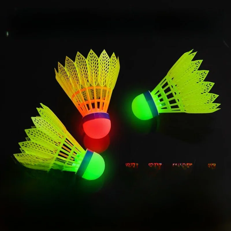 

Светящийся в темноте бадминтонный воланчик: высокая эластичность, прочная нейлоновая головка, светодиодная подсветка, ветроустойчивый, профессиональный, с деревянным сердечником