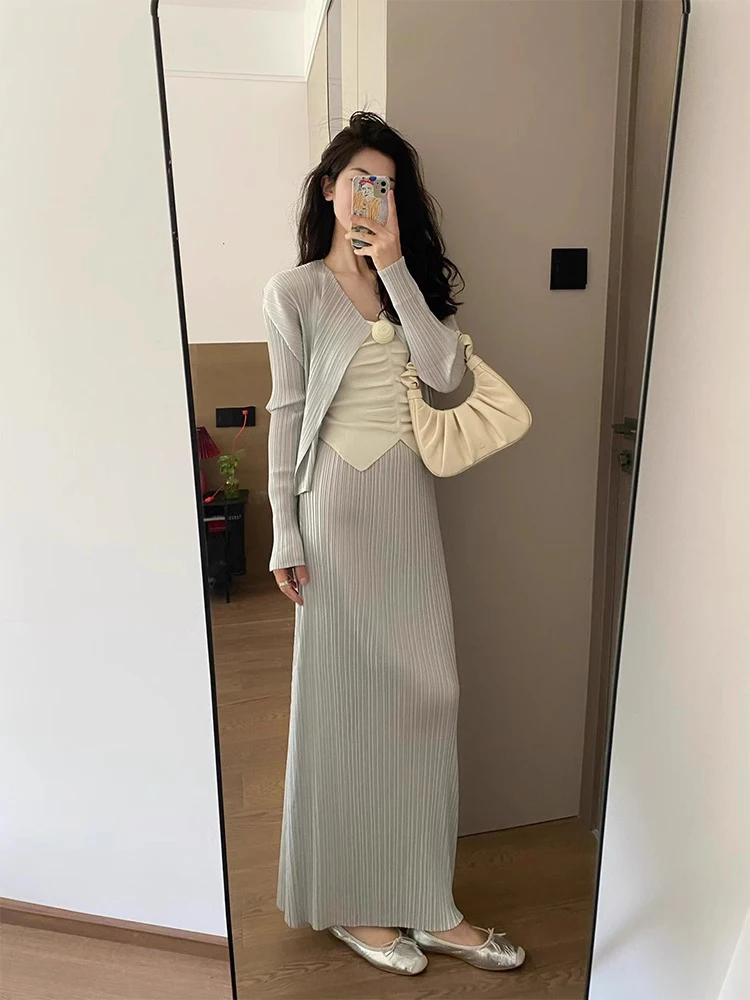 

Chic Pure Color Cardigan And Skirt Set Three-Zone Aesthetic Versatile Pleated Summer Outfit Short Sleeve round Neck Pullover