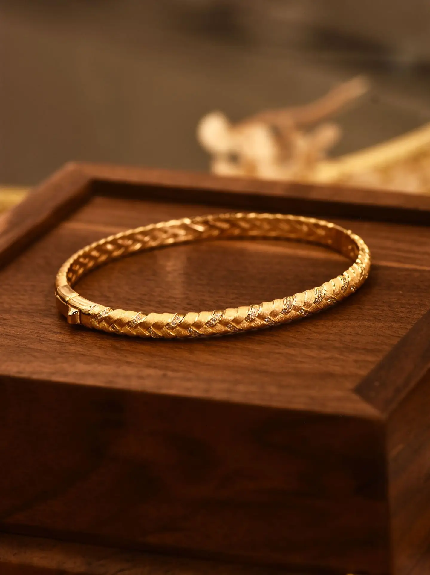 Xiaohongshu’s popular cross-drawn braided bracelet original design wheat ear twist rope knot brushed bracelet