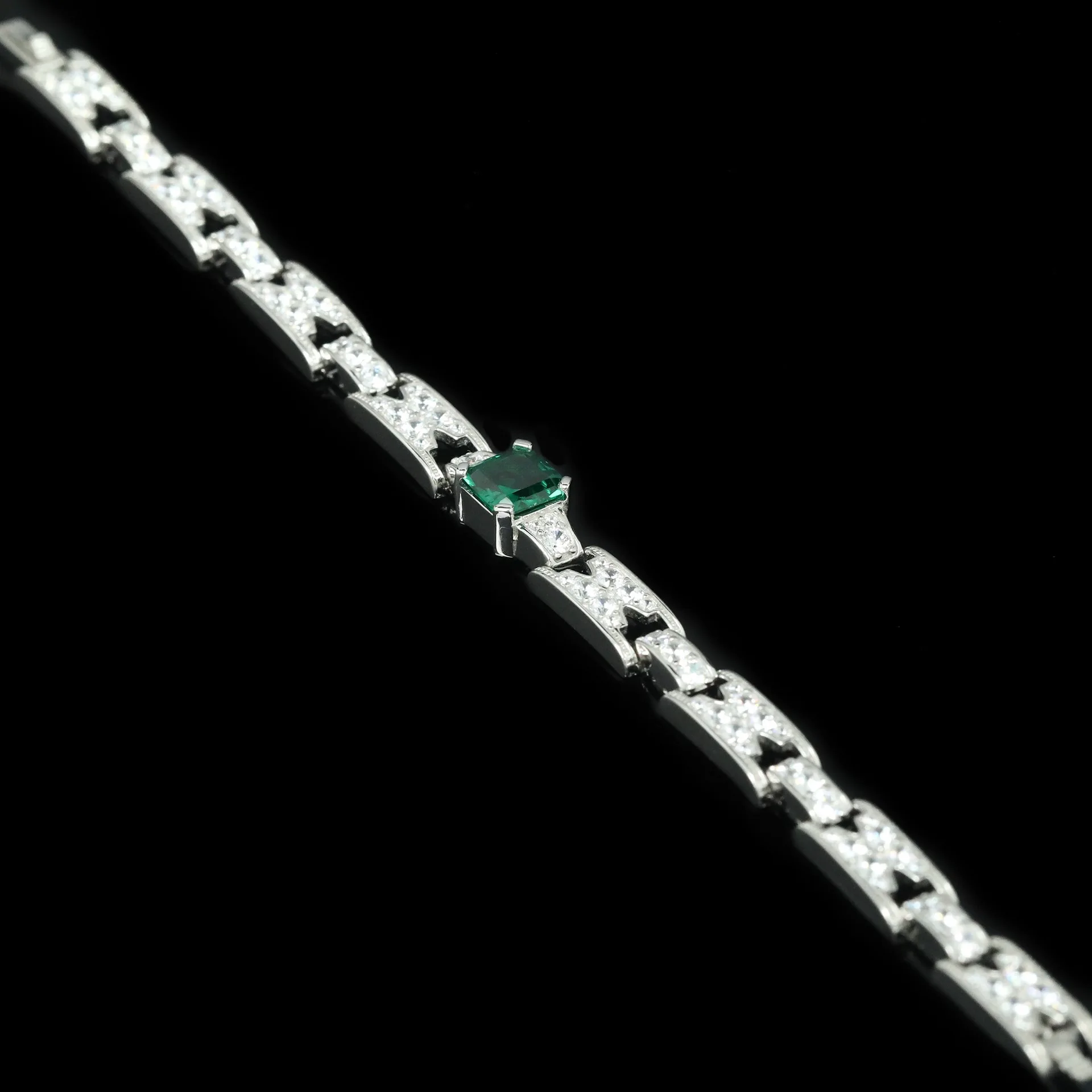 

New S925 Silver Bracelet High Carbon Diamond Wood with Green Decoration Versatile Jewelry for Girls, Wedding Jewelry Bracelet