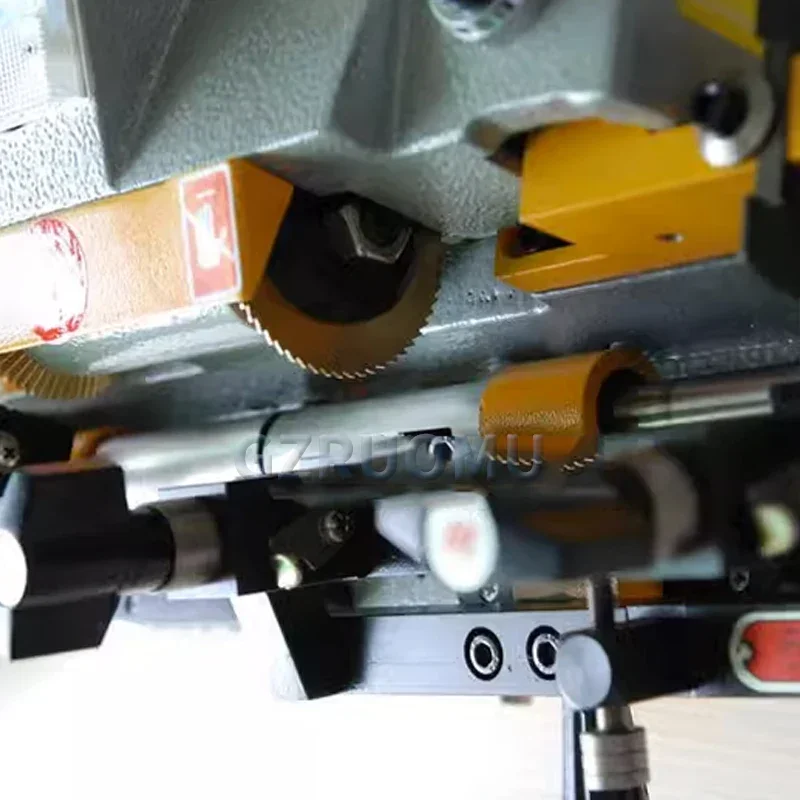 

903DGS Precision Key Duplicating Machine Horizontal Double-Head Key Gear Cutting Machine Locksmith Copying Security Keys Tool