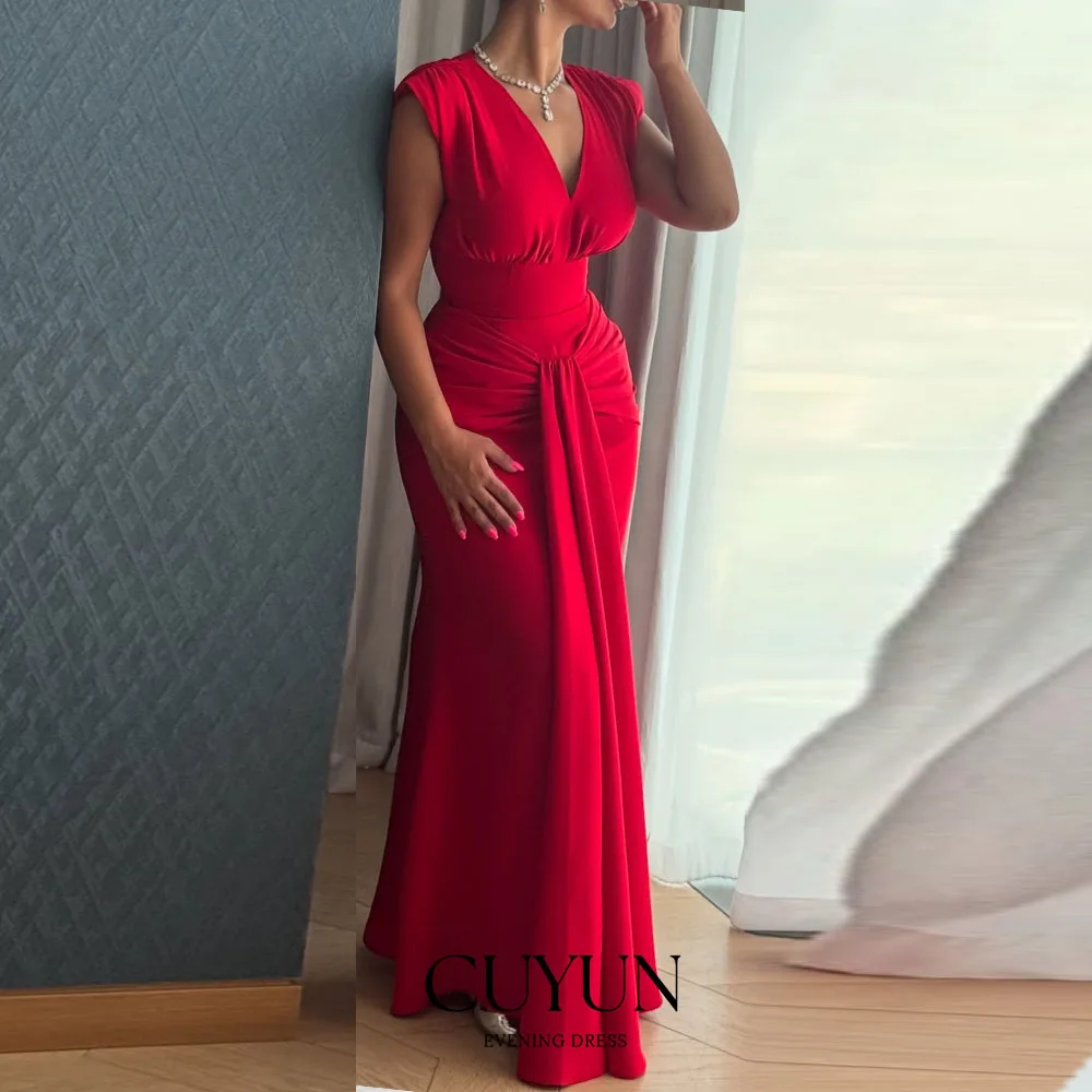 Cuyun Red V-Neck Sl… - image