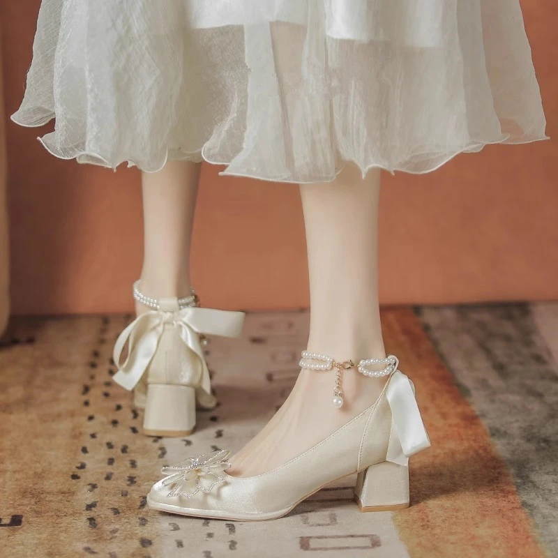 New French Spring and Autumn Pearl Line Buckle Middle Heel Single Shoes Square Head Bow High Heels Mary Jane Women\'s Shoes