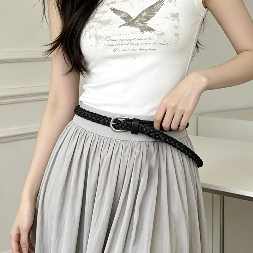 Woven belt accessory for women's dress to cinch the waist, with an ins style design. PU small leather belt in a fine design.