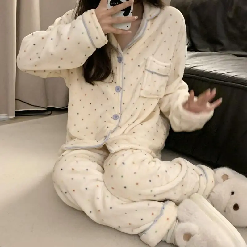 طقم بيجامة نسائي من الفلانيل ملابس نوم شتوية دافئة من الصوف المرجاني ملابس نوم مريحة بأكمام طويلة ملابس منزلية للنساء #5