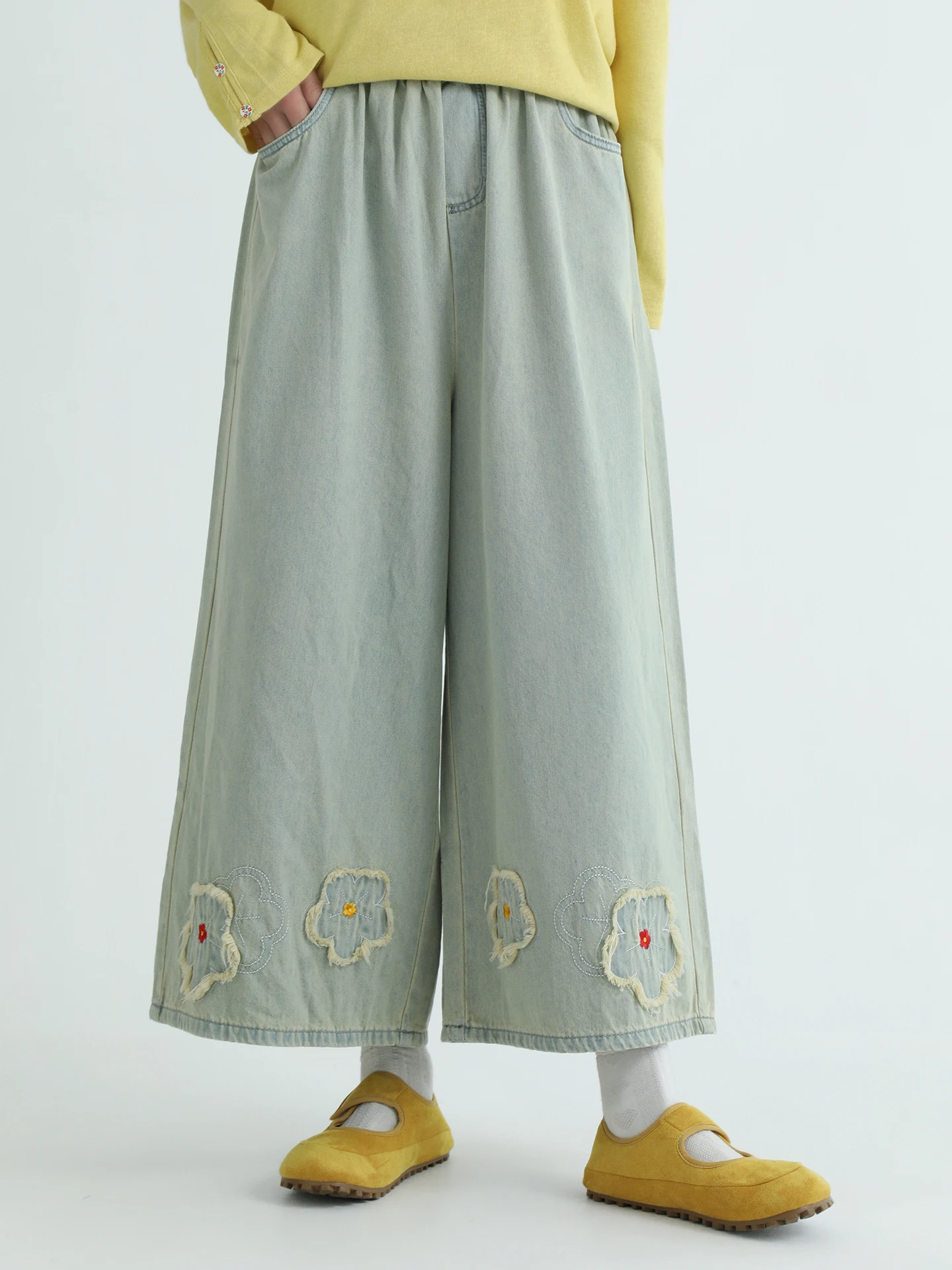 

Женские джинсы с высокой талией и цветочным пэчворком, широкие штанины, универсальный дизайн, весенняя коллекция, хлопковый деним, вышивка цветами