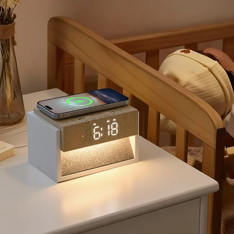 veilleuse-de-chevet-4-en-1-haut-parleur-a-bruit-blanc-station-de-charge-sans-fil-et-reveil-numerique-20-sons-naturels-pour-la-maison