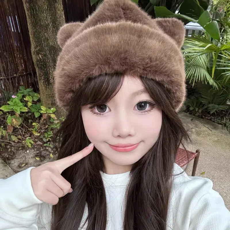 Nuevo gorro Retro de felpa con orejas de gato, gorro grueso y cálido a prueba de frío para invierno, gorro con protección para los oídos cálido y frío a la moda de Color sólido Simple