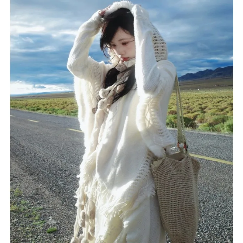 

High Street Fashion Tassel Loose Short-sleeved Sweater Women 2025 Autumn New Korean Solid Color Casual Hooded Knitted Tops
