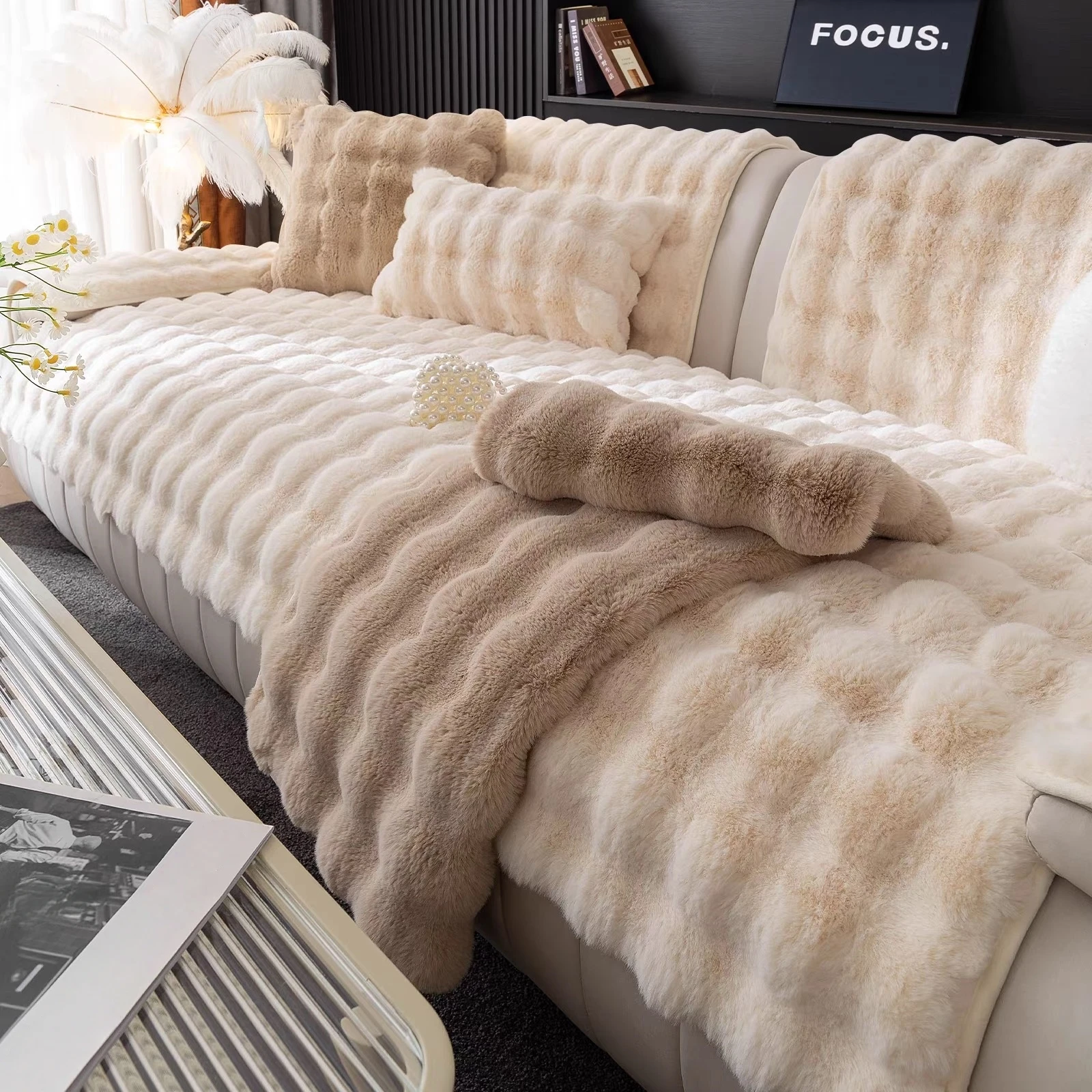Thicken Imitation Rabbit Fur Plush Sofa Slipcover Non-slip Soft Sofa Towel Couch Cushion Cover for Living Room Modern Home Decor