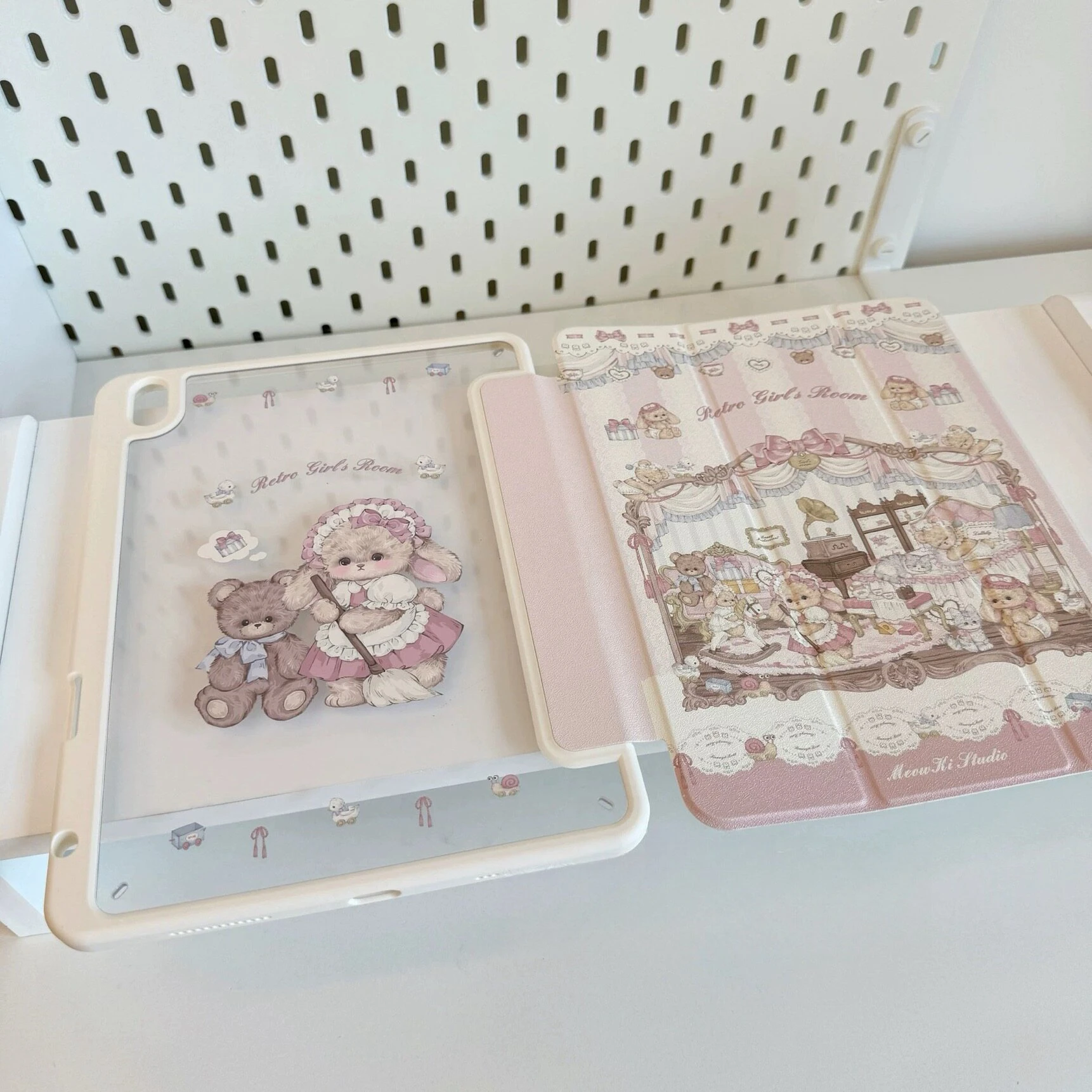 Ins Kawaii Doll House Pink Y2K Tri-Fold Cover For iPad Pro 13 11th M5 M4 12.9 A16 10 8 7 9th 10th Air 11 M2 M3 Mini Tablet Case