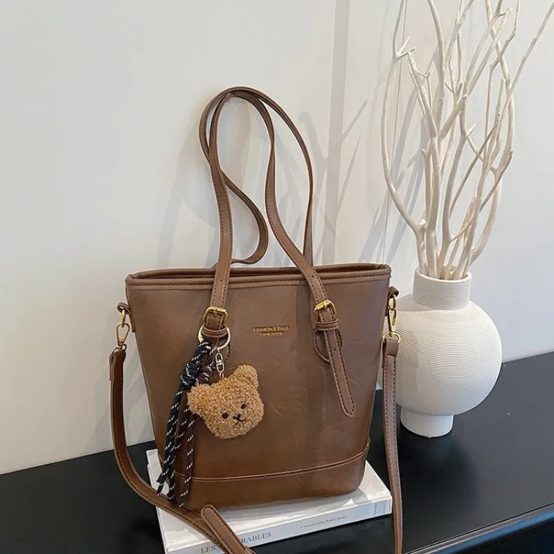 

Легкая портативная кожаная женская сумка: популярная парижская модная повседневная ретро-сумка-тоут, стильная сумка через плечо