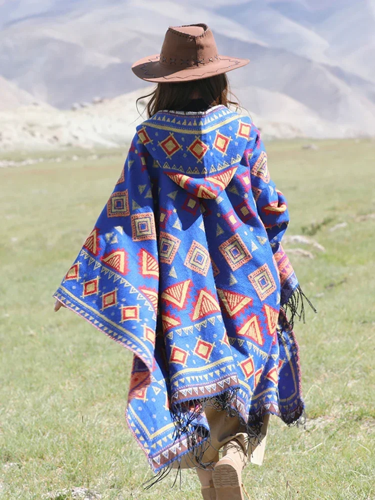 GypsyLady czeski Vintage Chic płaszcze peleryny niebieska z kapturem kobiety jesień ciepłe dzianiny etniczne peleryny frędzle płaszcz Poncho znosić nowy