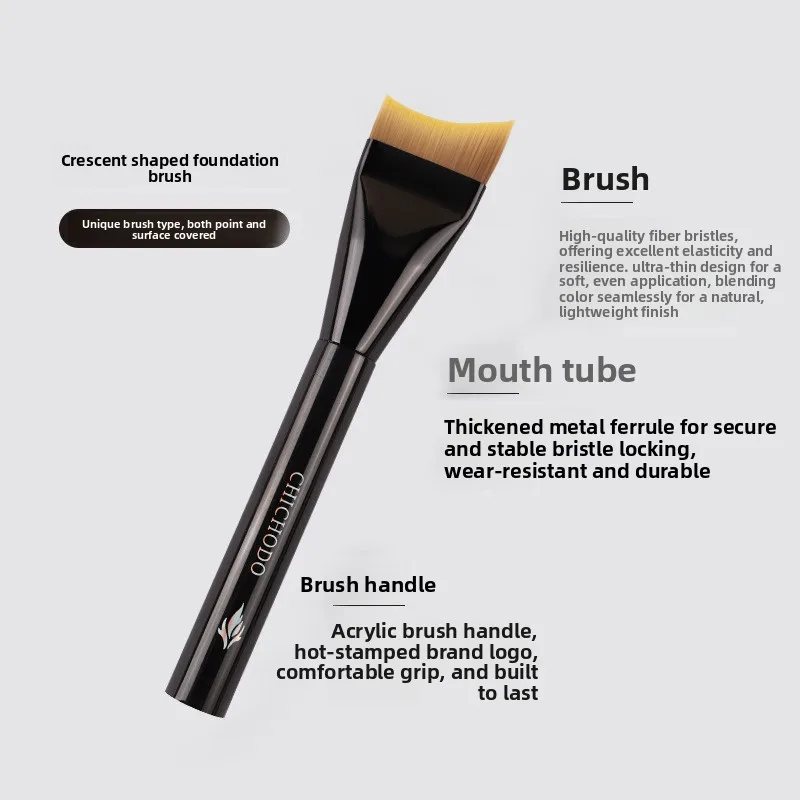 Cangzhou Seamless Crescent Flat Head Makeup Brush, Non-absorbent Foundation Mask Brush Suitable for Makeup Beginners Tool