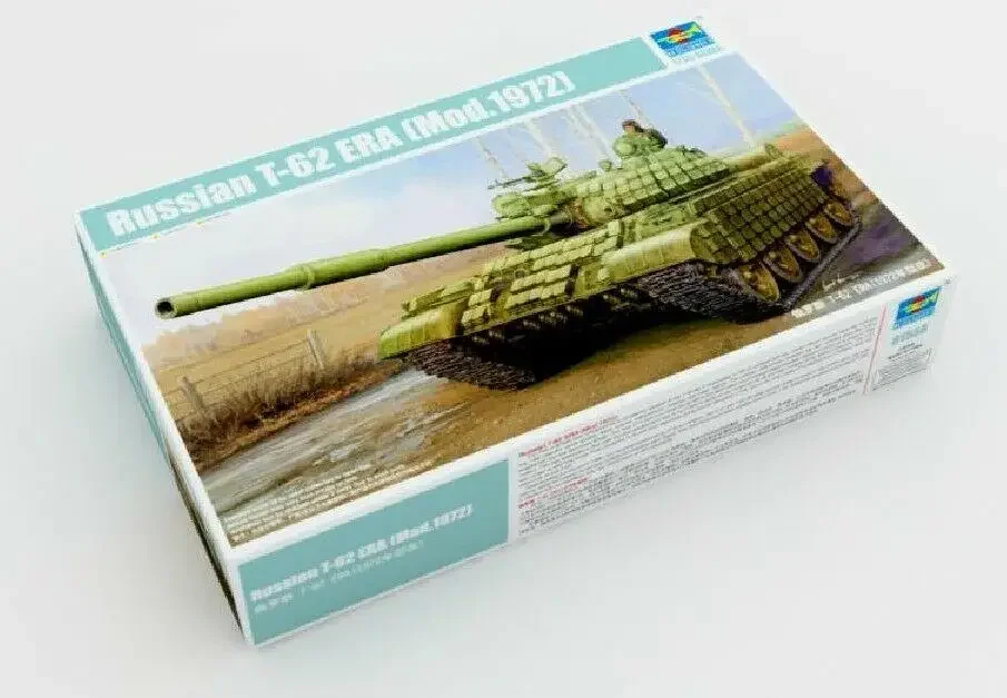 Trumpeter model kit 01556 1/35 Russian T-62 ERA (Mod.1972) Assemble Plastic Model Kit