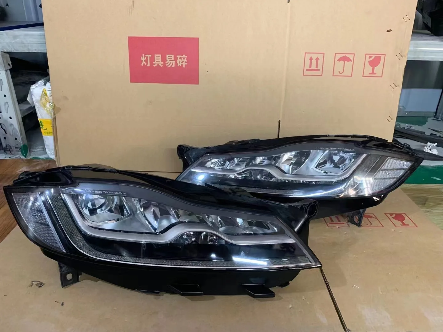 DOS High Quality Car Original LED Headlights Assembly Parts Headlights for 2018-2021 Car Accessories for I-PACE Headlight