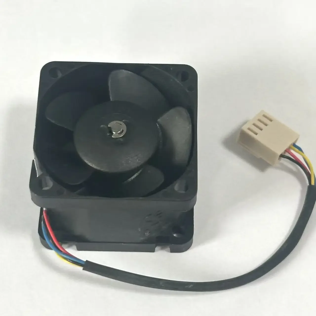 

SUNON SG40281BX-0000-S99 DC 12V 8.16W 40x40x28mm Server Cooling Fan
