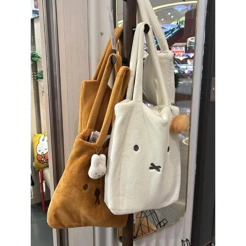 

Плюшевая сумка через плечо с рисунком Miffy, большая вместимость, простая универсальная сумка-тоут под мышками, портативная сумка для путешествий, сумка с героями мультфильмов, праздничный подарок