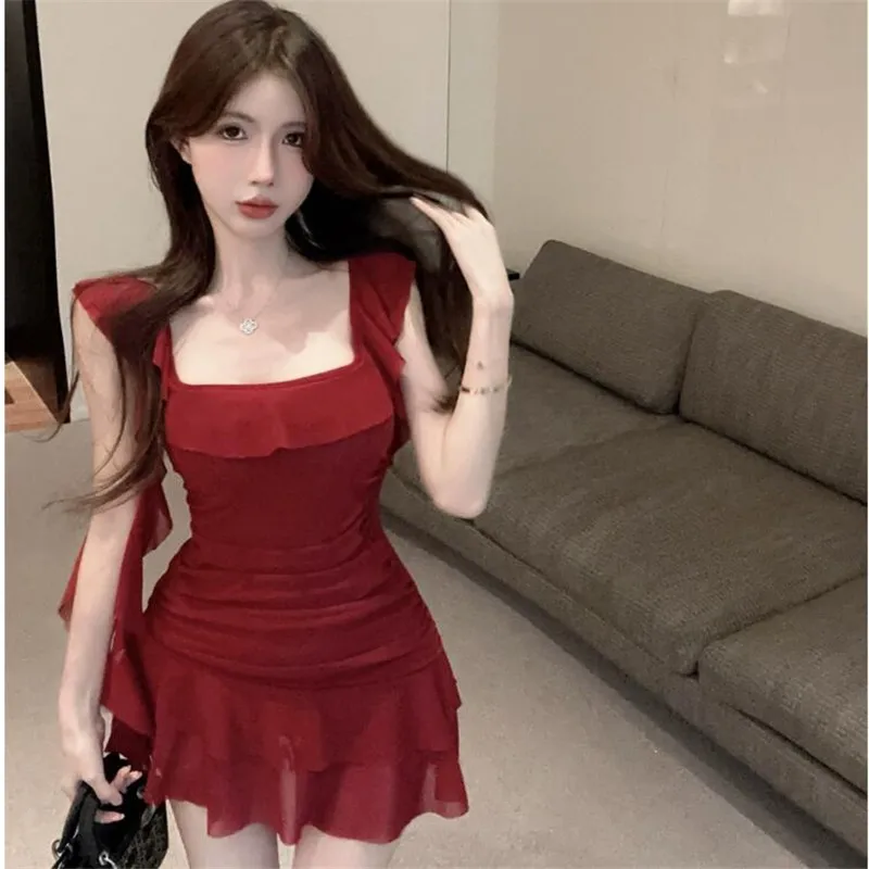 Sexy Summer Fashion Red Mini Irregular Dress New Holiday Ribbon Ruffles Hem Strap Party Dress Square Collar Bodycon Short Dress