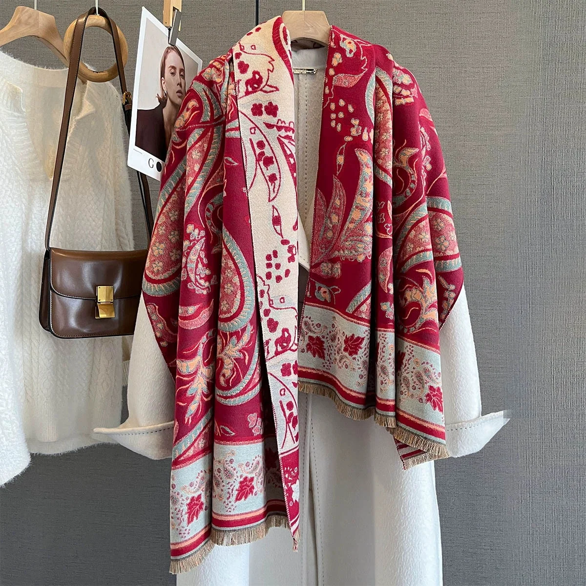 

Новинка 2025 года, брендовый женский шарф с двусторонним принтом, имитация кашемира, мягкая теплая шаль из пашмины, зимнее холодостойкое ветрозащитное одеяло, шарф